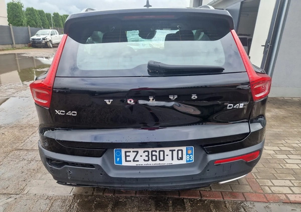 Volvo XC 40 cena 39900 przebieg: 67000, rok produkcji 2018 z Chodzież małe 529